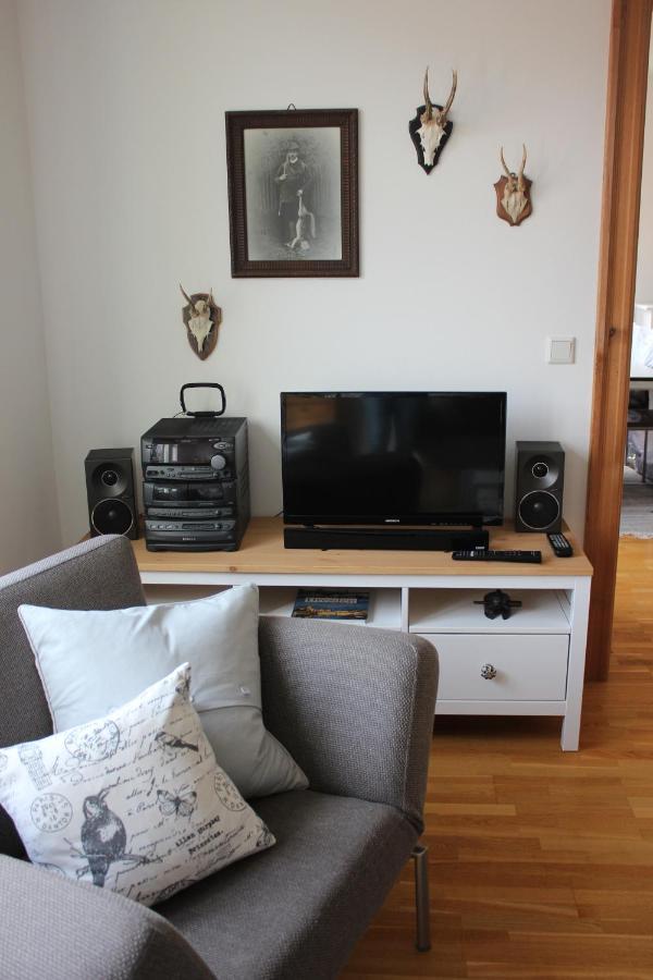 Traumhafte Etagenwohnung In Guenderzeitvilla Dresda Esterno foto