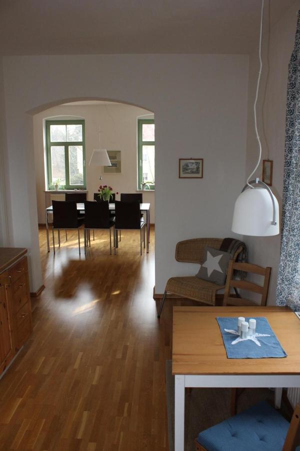 Traumhafte Etagenwohnung In Guenderzeitvilla Dresda Esterno foto